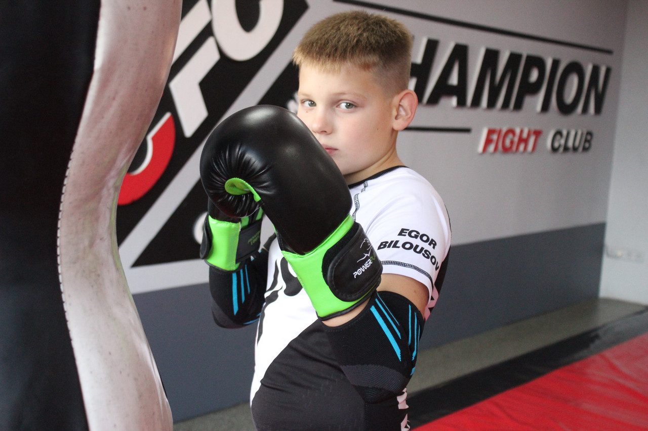 Боксерські рукавиці PowerPlay 3004 JR Classic Чорно-Зелені 6 унцій