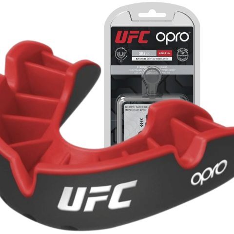 Капа OPRO Silver UFC дитяча (вік до 10) Black/Red (ufc.102515001)