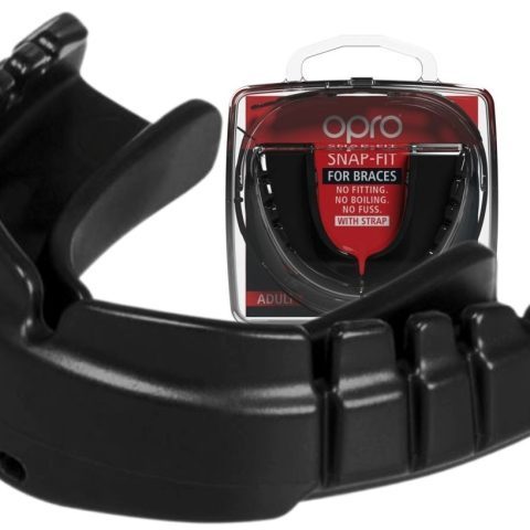 Капа боксерська OPRO Snap-Fit FOR BRACES Black (art.002318001)
