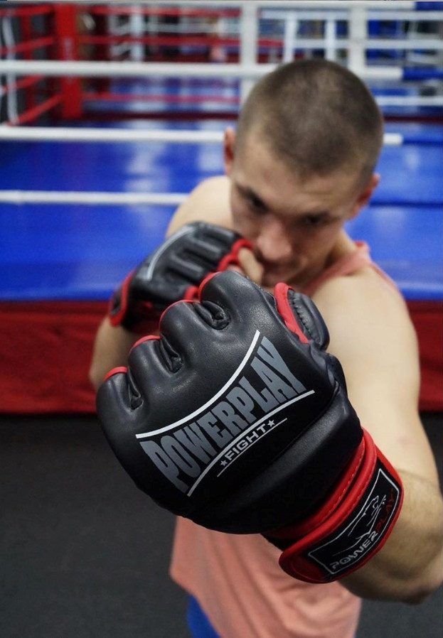 Рукавиці для MMA PowerPlay 3058 Чорно-Червоні XL
