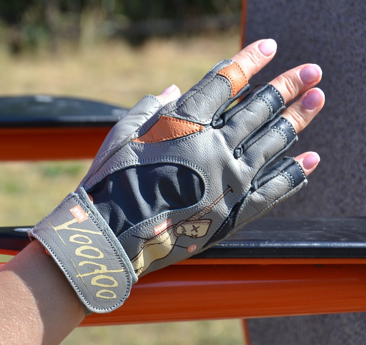 Рукавички для фітнесу MadMax MFG-921 Voodoo Light grey/orange M