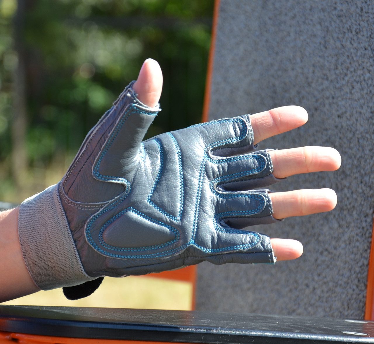 Рукавички для фітнесу MadMax MFG-921 Voodoo Mid grey/light blue M
