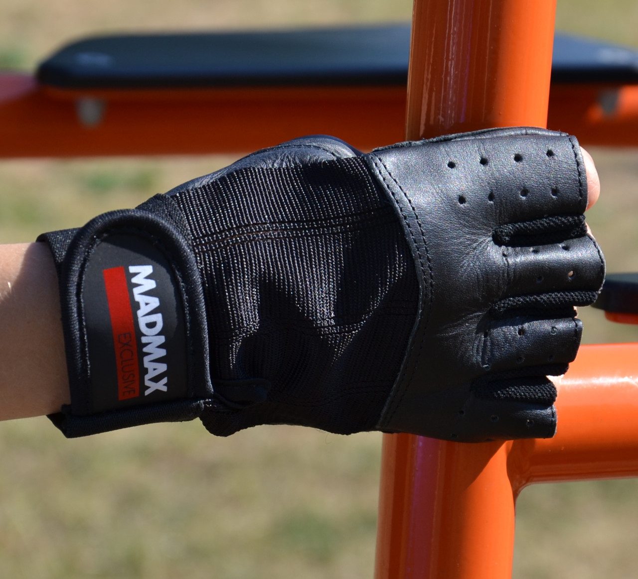 Рукавички для фітнесу MadMax MFG-248 Clasic Exclusive Black L
