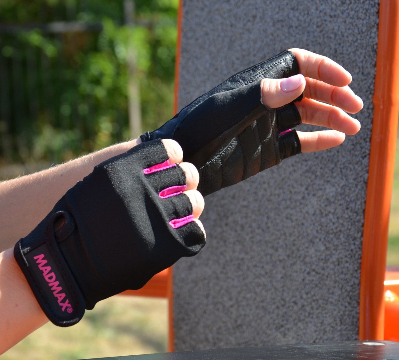 Рукавички для фітнесу MadMax MFG-251 Rainbow Pink M