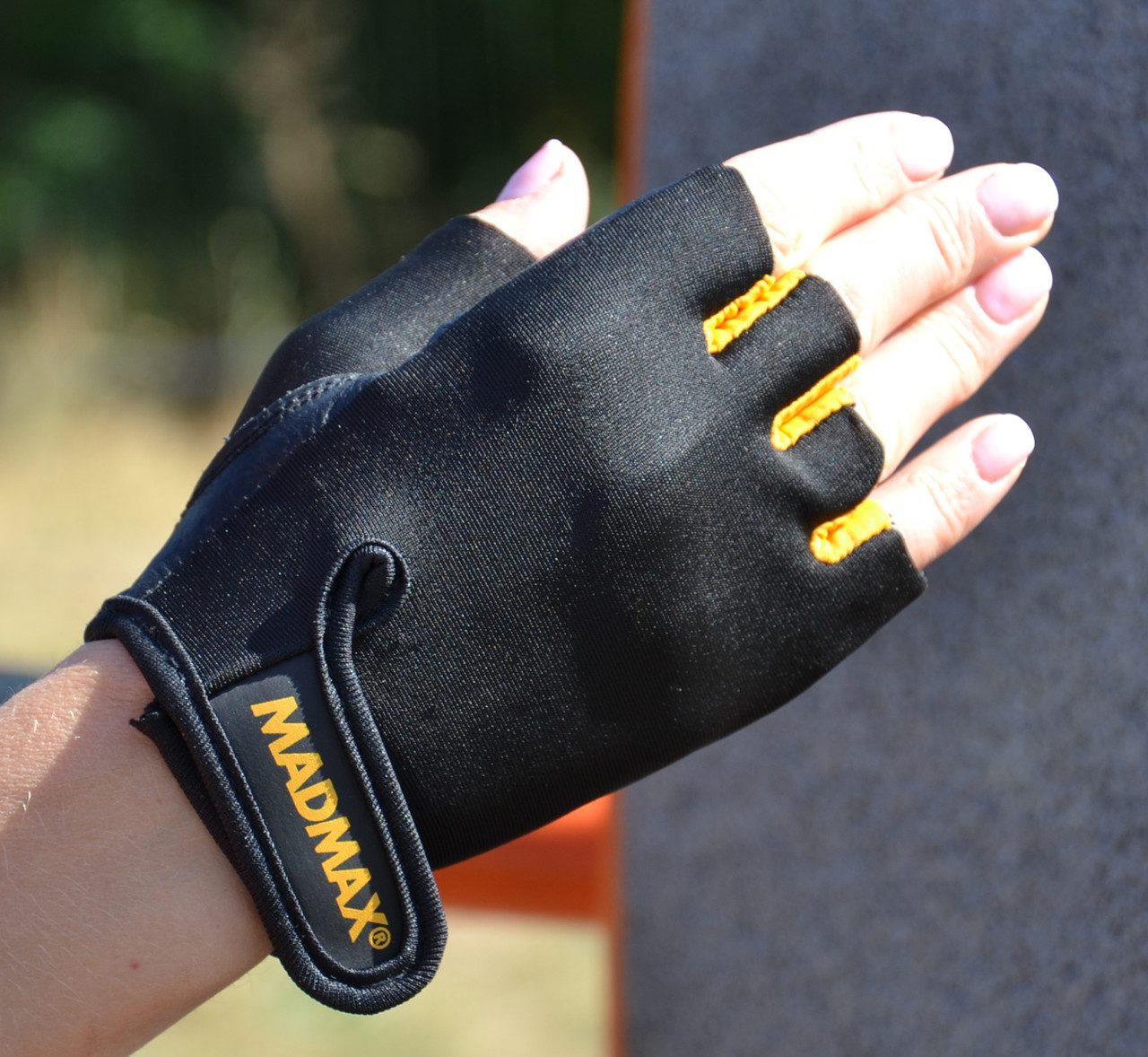 Рукавички для фітнесу MadMax MFG-251 Rainbow Orange L