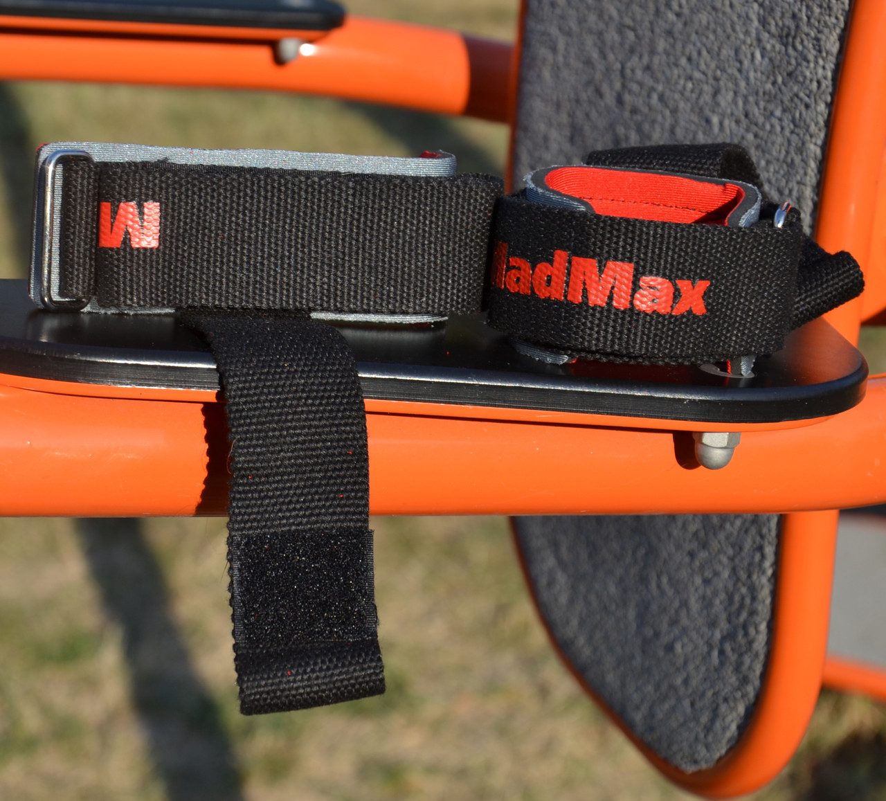 Лямки для тяги MadMax MFA-332 PWR Straps+ Black/Grey/Red