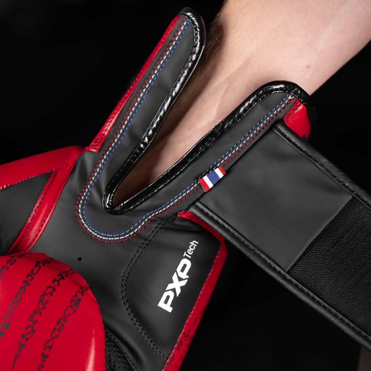 Боксерські рукавиці Phantom Muay Thai Red 14 унцій (капа в подарунок)