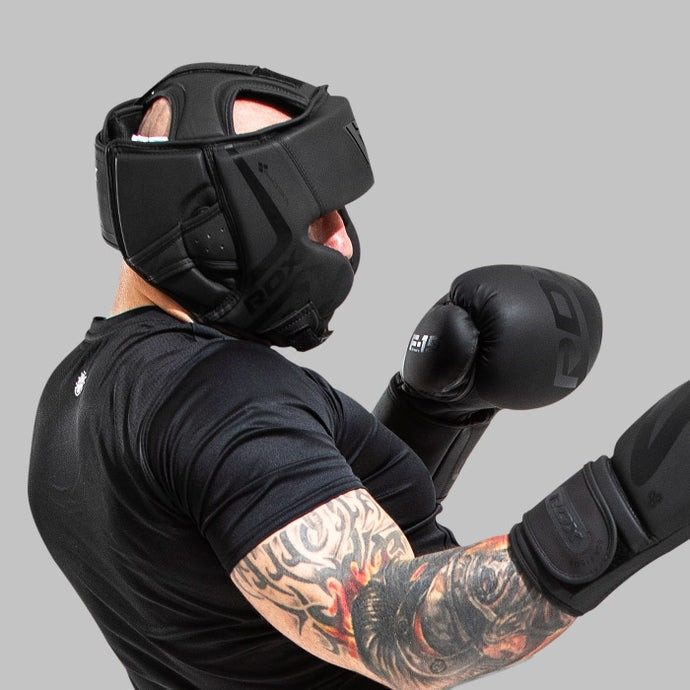 Боксерський шолом RDX T15 Noir Cheek Protector Matte Black L