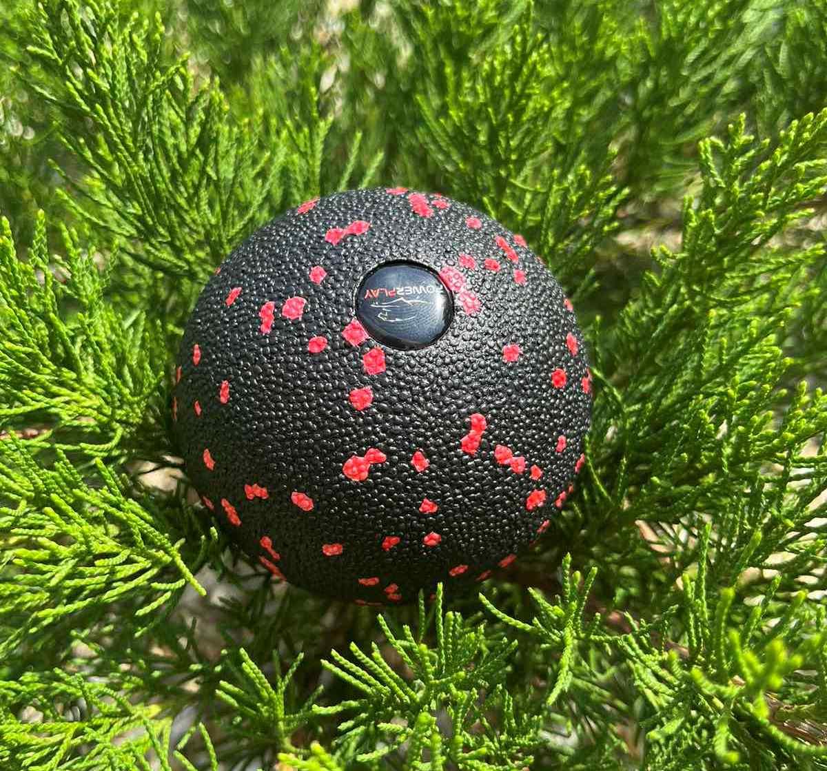 Масажний м’яч PowerPlay PP-4350 Epp Massage Ball (d8) Чорно/Червоний