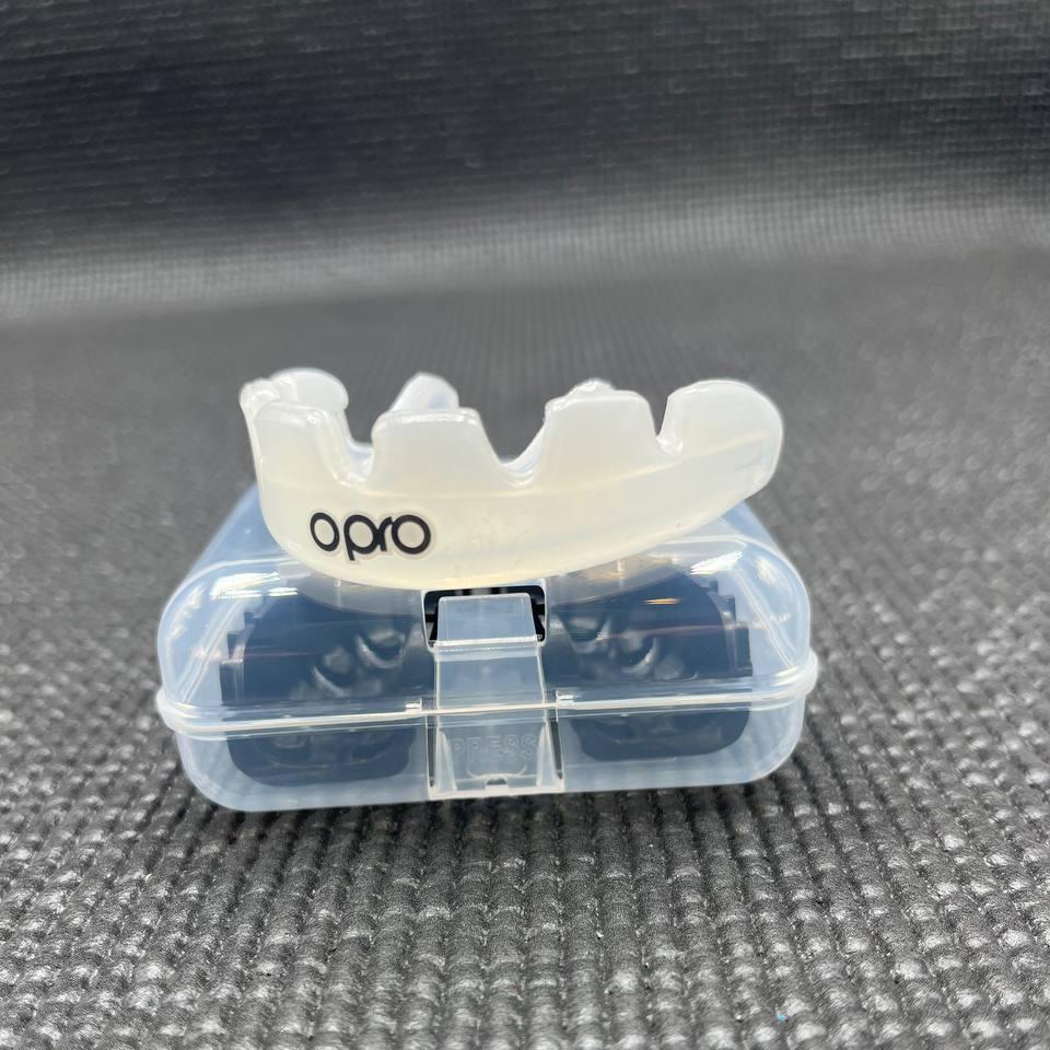Капа OPRO Instant Single Colour Braces доросла (вік 11+) Clear (art.102522007)