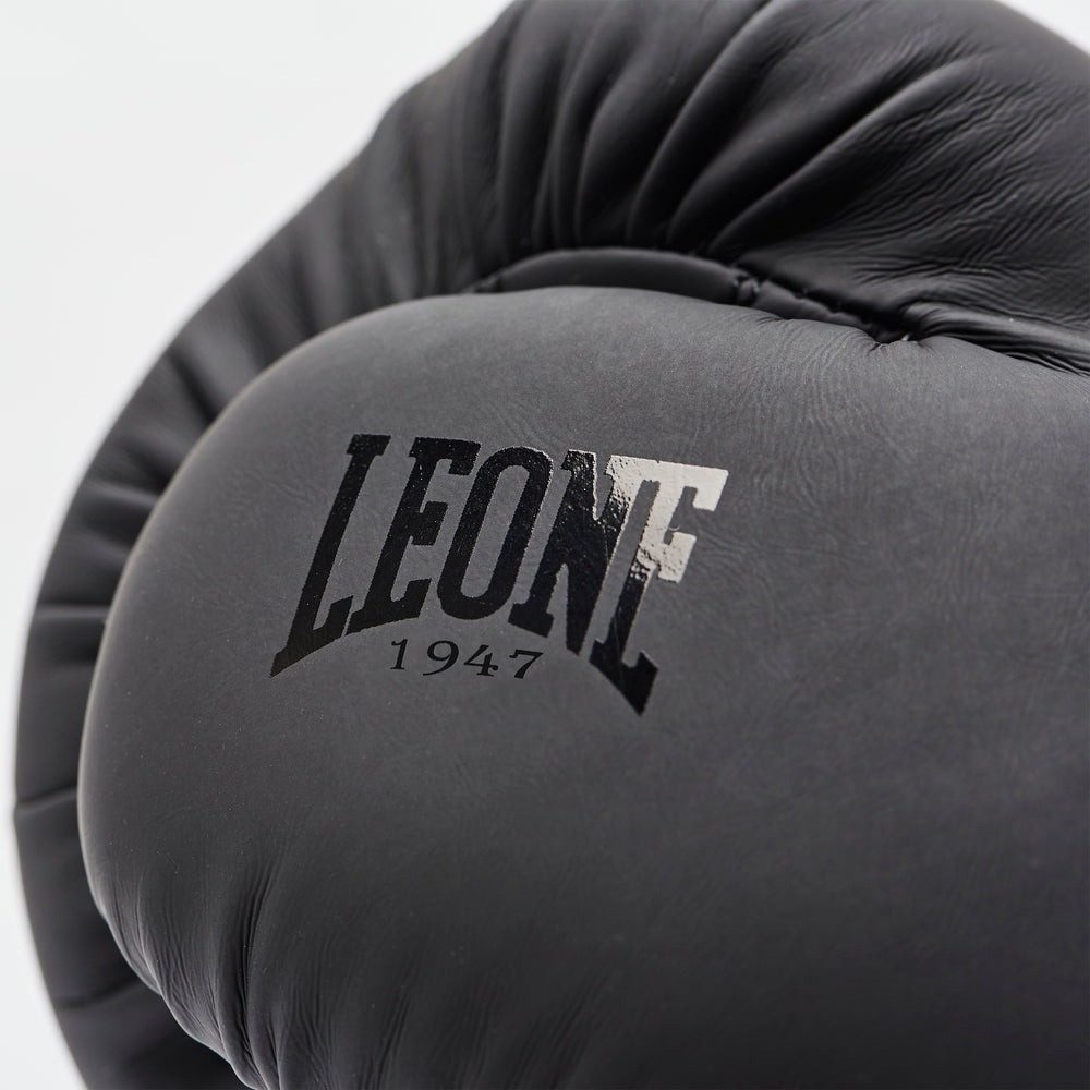 Боксерські рукавиці Leone GN059 Black/White 10 унцій (капу в комплекті)