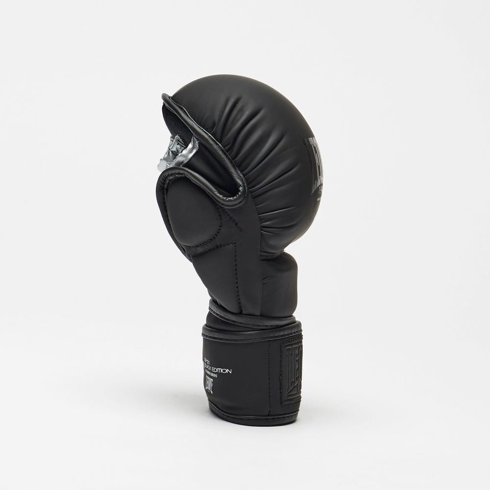 Рукавиці греплінгові для ММА Leone BLACK Edition L (капа в комплекті)