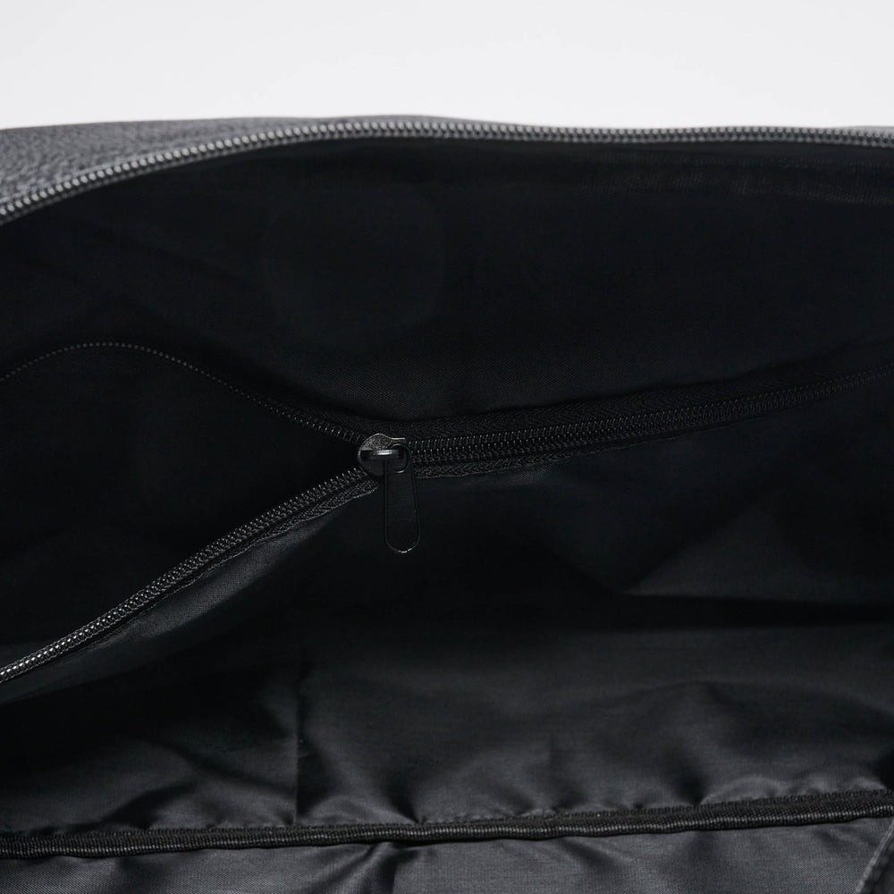 Спортивна сумка Leone AC958 FLAG DUFFEL Black (40л.)