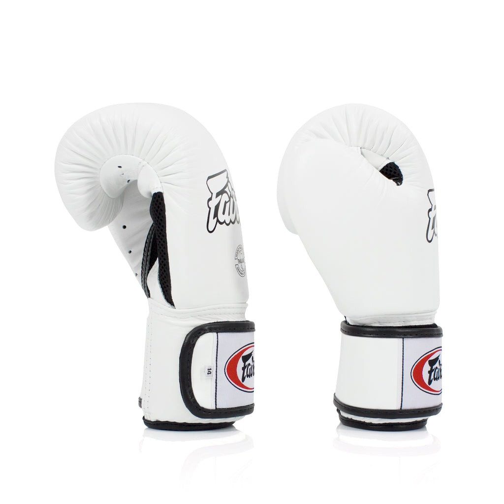 Боксерські рукавиці Fairtex BGV1 White 10 унцій (бинти в комплекті)